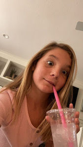 Meet your Posher, Lexi